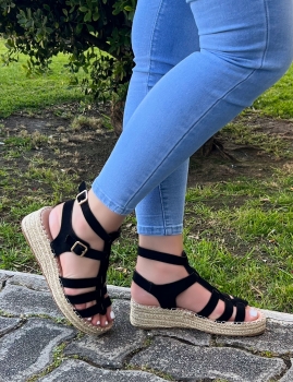 Sandalias Caina - Preto