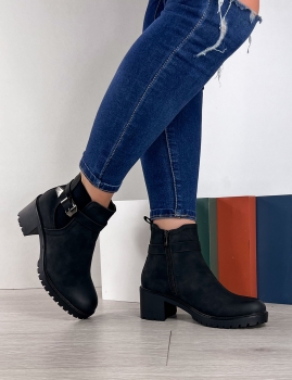 Botins Izzy - Preto